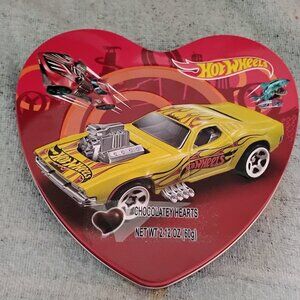 Hot Wheels HEART SHAPE COLLECTIBLE TIN‎ NO CANDY NEW JUST OPENED CLEAN RARE GIFT